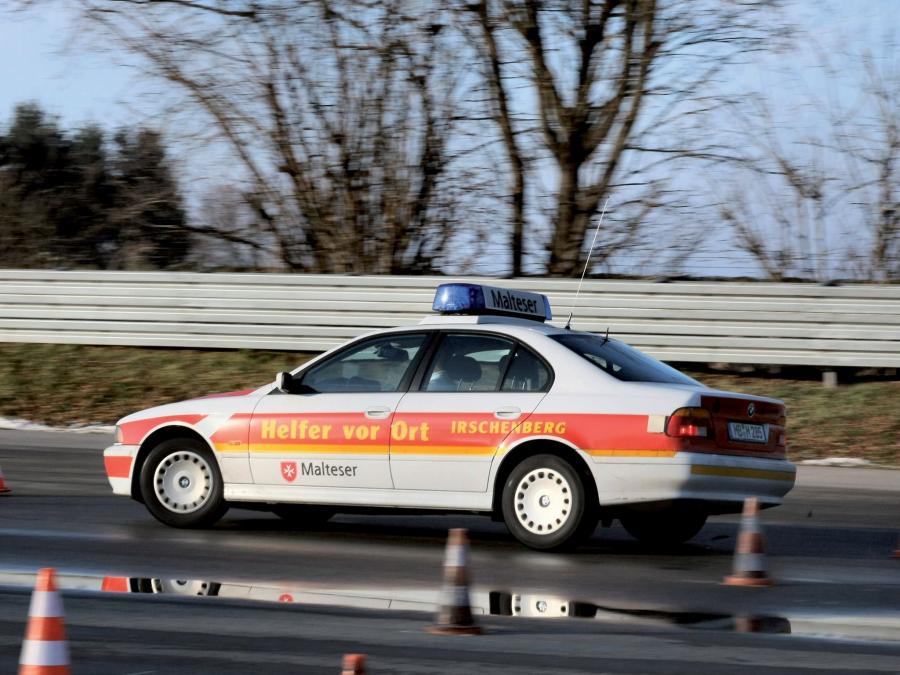  BMW 540i Emergency 2000 года  (фото 2 из 3)